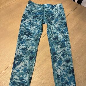 Athleta Kids Teal and Navy Patterned Leggings